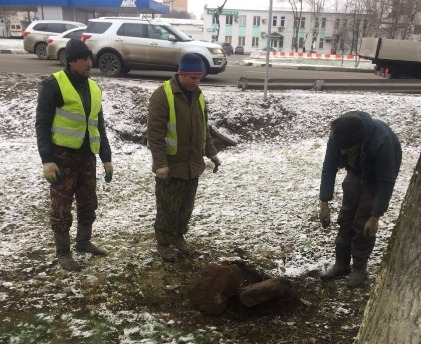 Мероприятие по выявлению и уборке строительного мусора вдоль Волоколамского шоссе прошло в Красногорске