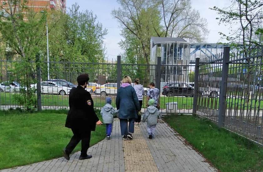 Вчера, 13 мая, на объектах спорта МАСОУ "Зоркий" были проведены учения по антитеррористической безопасности учреждений