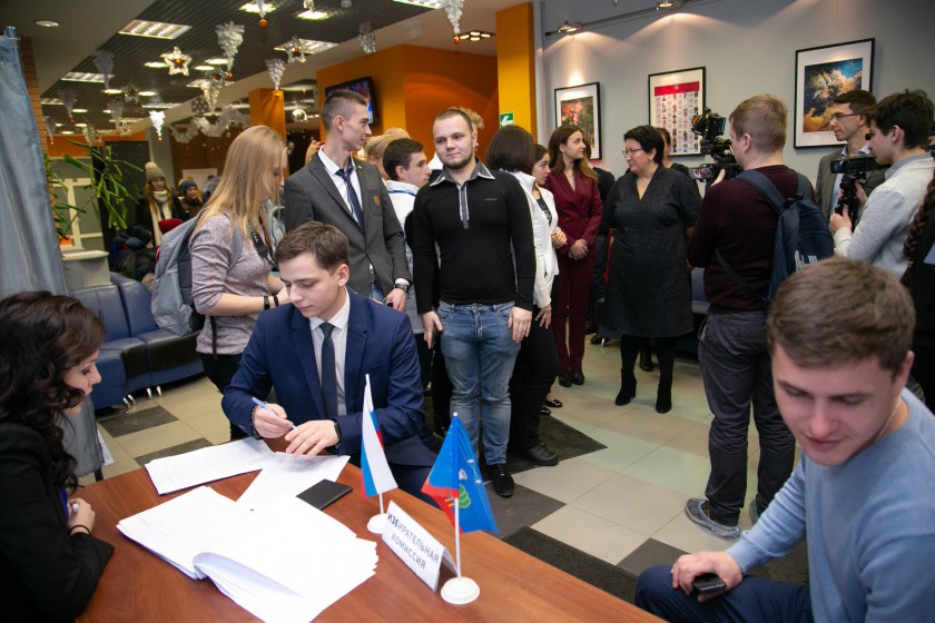Выборы в Молодежный парламент Красногорска состоялись - идет подсчет голосов