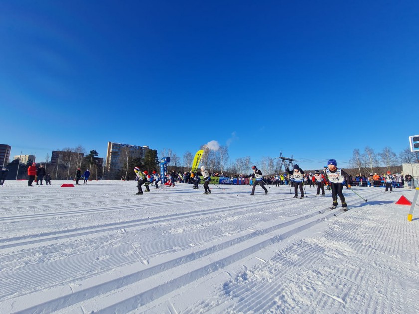 На лыжном стадионе «Зоркий» начался традиционный Всероссийский фестиваль «Крещенские морозы»