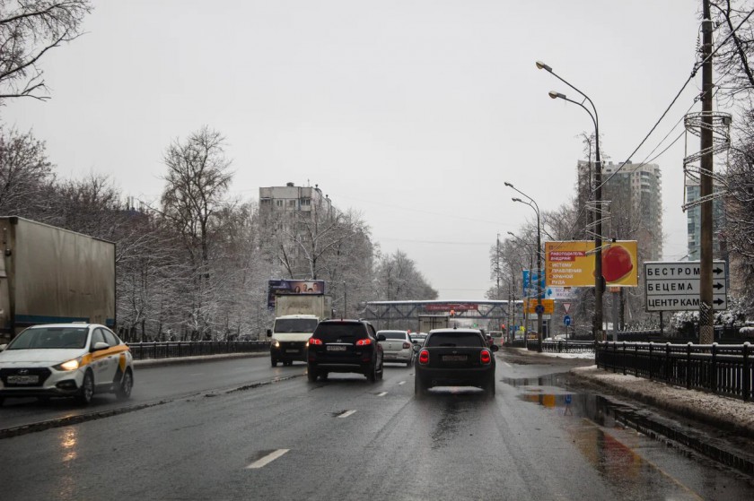 Эксперимент по отмене левых поворотов на Ильинском шоссе прекратят с 25 ноября