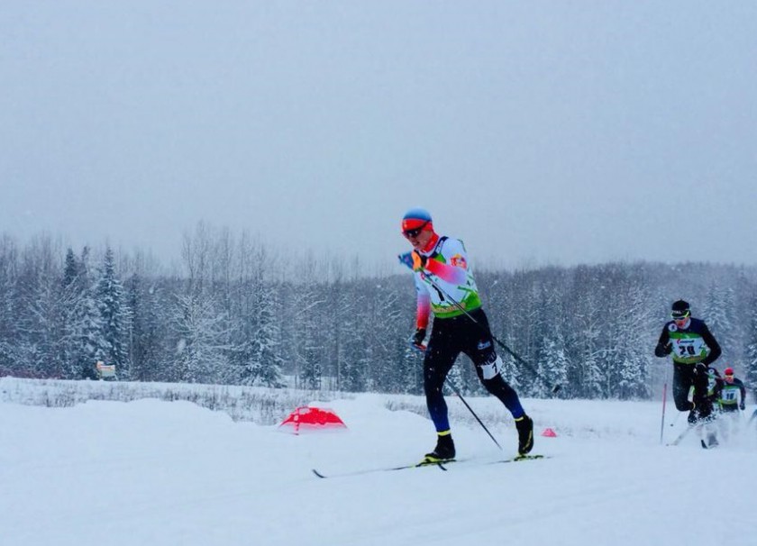 Красногорец завоевал золото на соревнованиях по лыжным гонкам