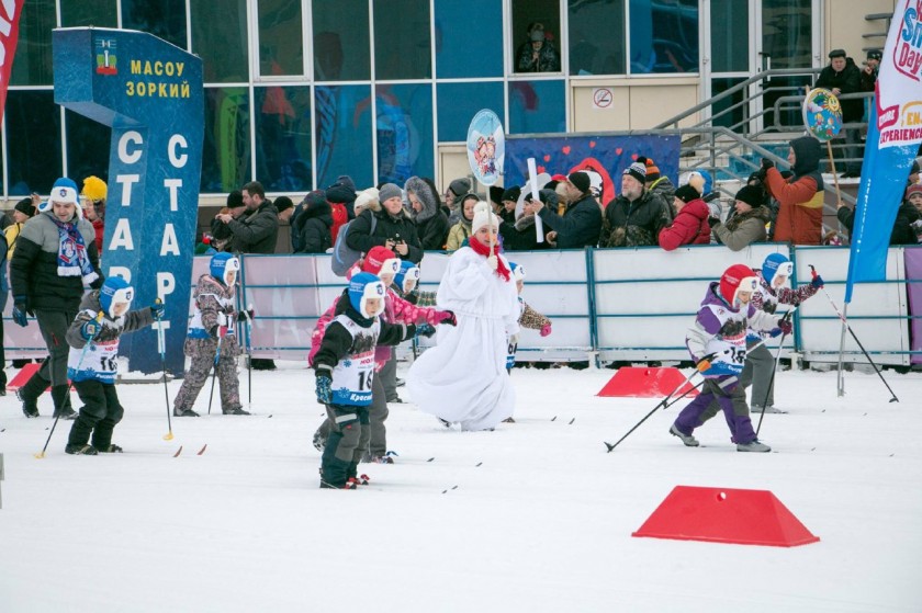 Фестиваль имени Сергея Веселова «Крещенские морозы» стартовал на лыжном стадионе «Зоркий»