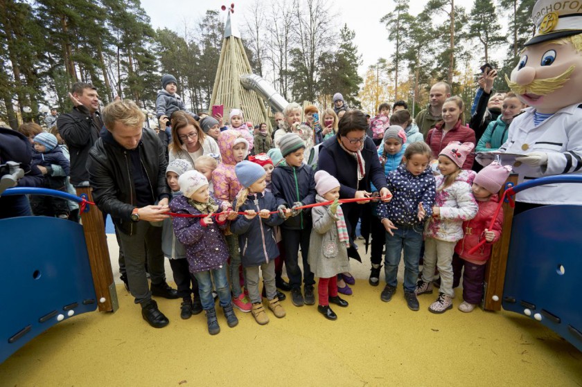 Больше тысячи красногорцев побывали на открытии одной из крупнейших в Подмосковье детских площадок