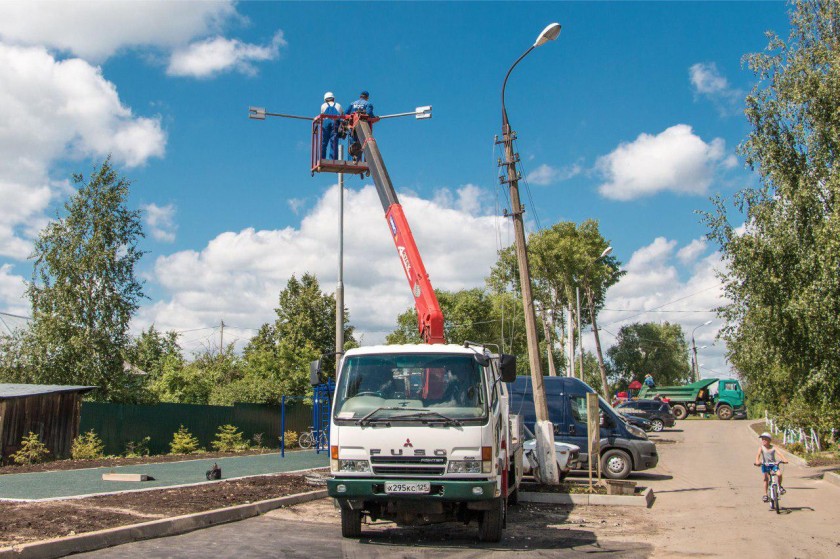 На улицах становится светлее