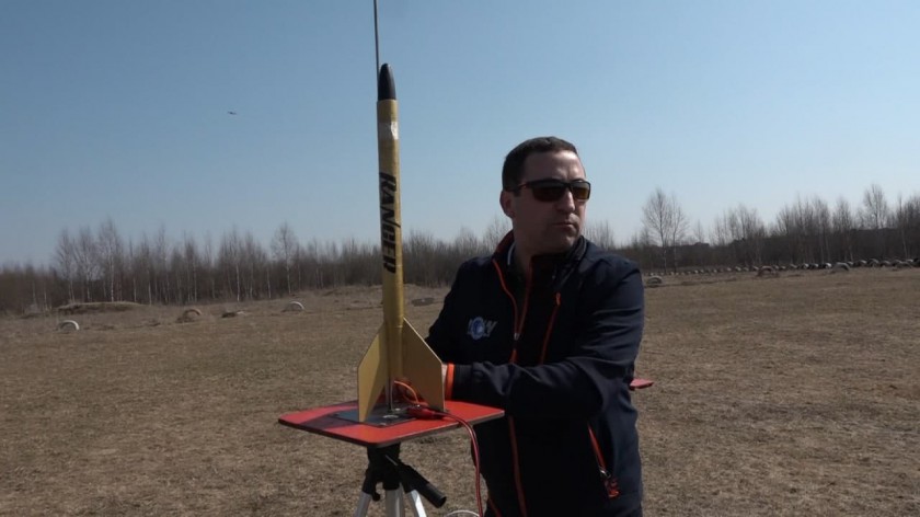 Авиамодельное шоу и запуски моделей ракет устроили в Нахабино в честь Дня космонавтики