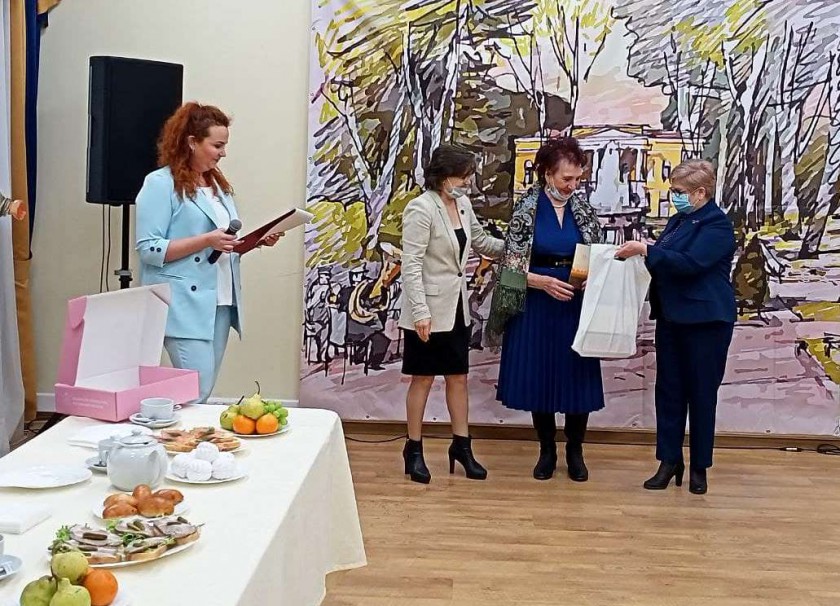 В Красногорске поздравили жителей отметивших 80-ти и 85-летие