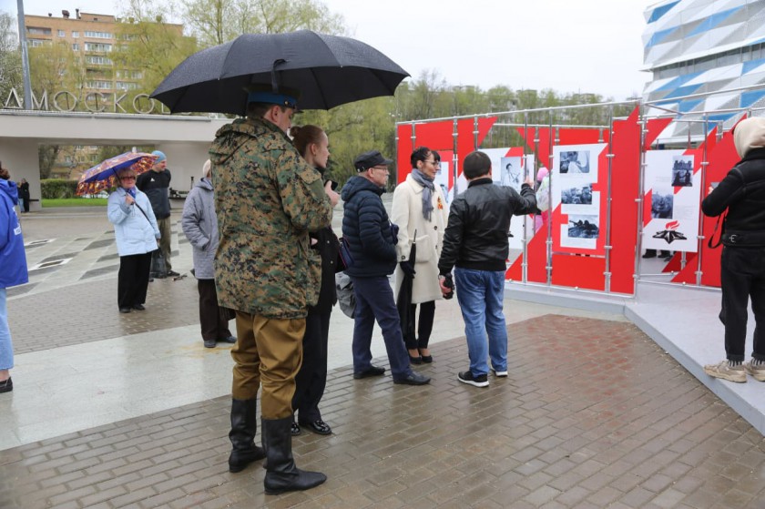 Алексей Спасский посетил арт-зону «Звезда памяти»