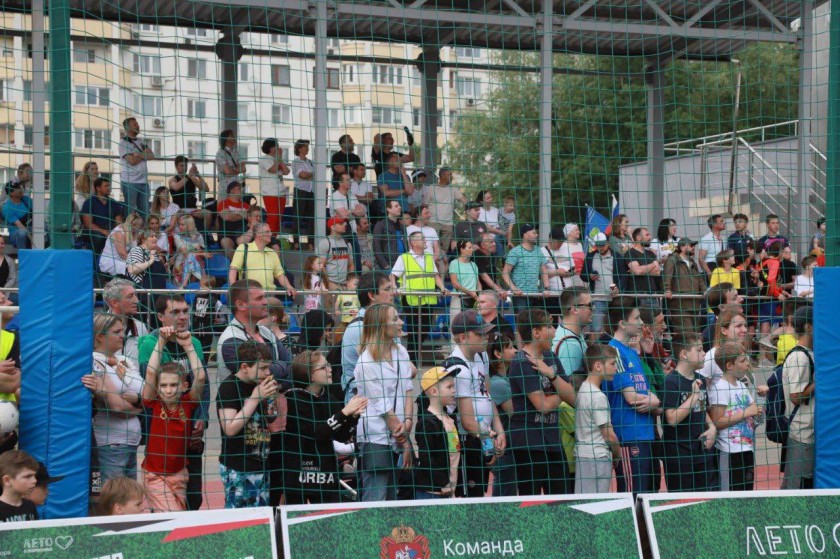 2000 болельщиков посетили гала-матч по футболу в Красногорске