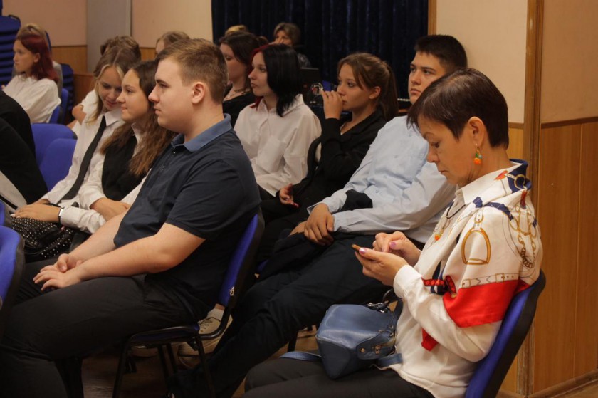 Информационно-познавательная программа "Террор не пройдет!" была организована в КЦ "Архангельское"