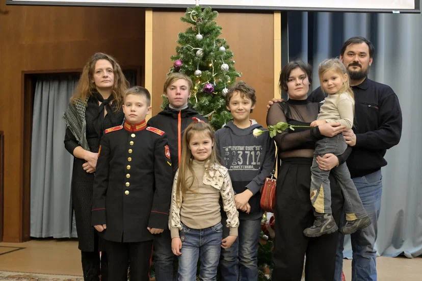 Дмитрий Волков встретился с мамами, жёнами, сёстрами мобилизованных бойцов
