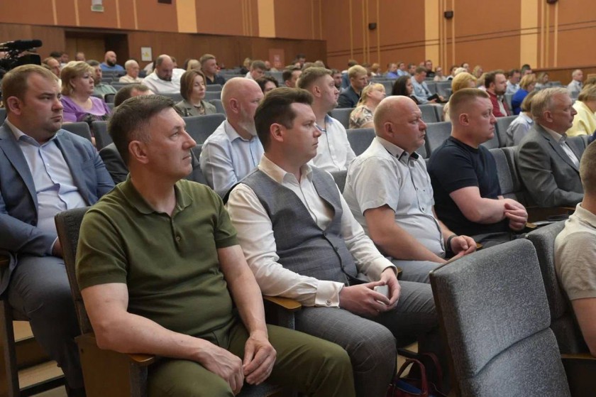 Главные темы предстоящей недели обсудили на оперативном совещании в Красногорске