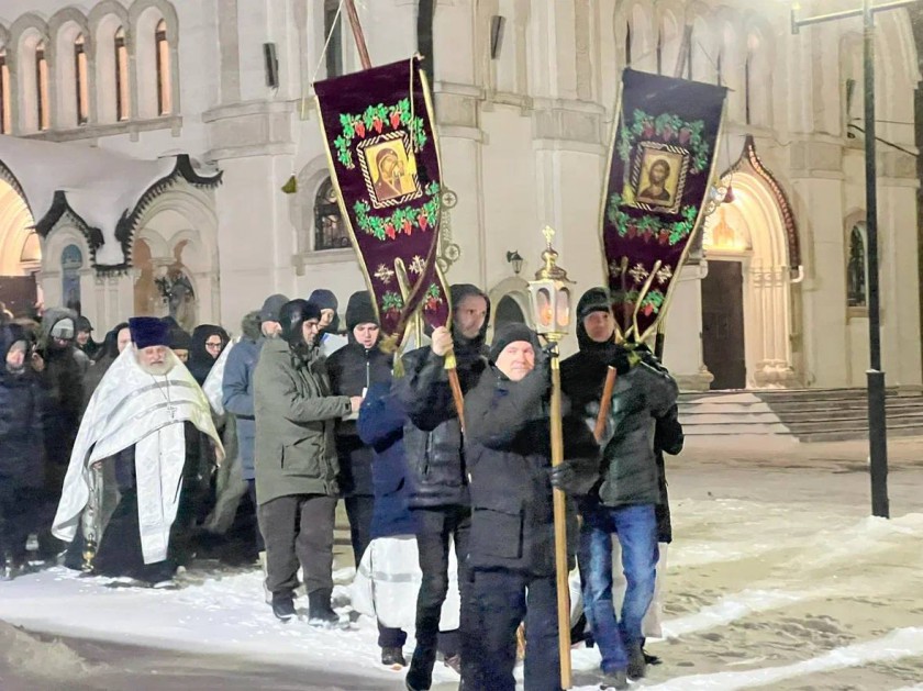 Свыше двух тысяч человек посетили Божественную литургию в Красногорске