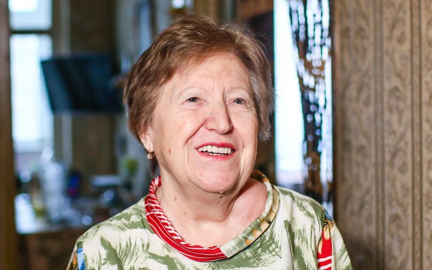 В Красногорске поздравили жительницу с 85-летием