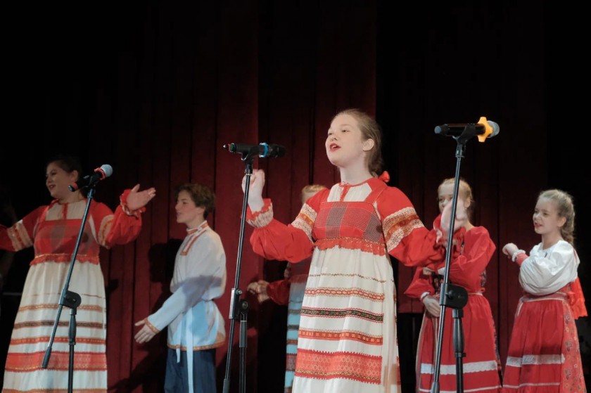 В красногорском ДК «Луч» состоялся отчётный концерт творческих коллективов КДК «Мечта»