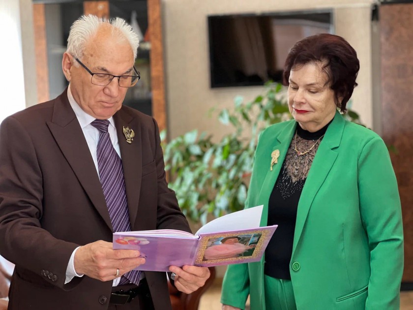 В Красногорске поздравили пару с 55-летием совместной жизни