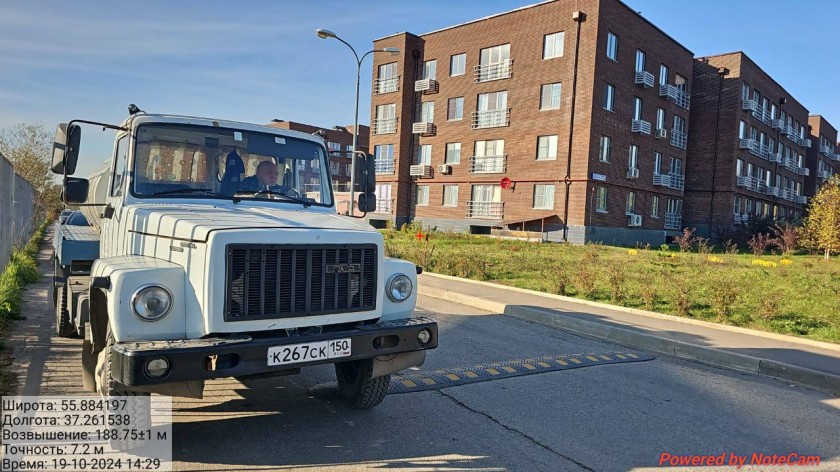 Автоцистерны с питьевой водой установлены по адресу: ул.Парковая, д.14, Луговая, д.1