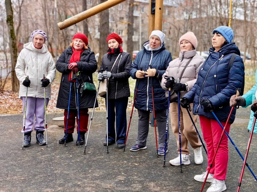 Партийцы встретились с участниками программы «Активное долголетие» в Нахабино 