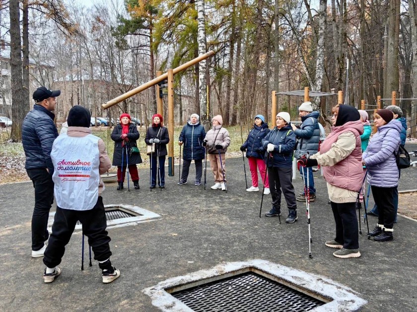 Партийцы встретились с участниками программы «Активное долголетие» в Нахабино 