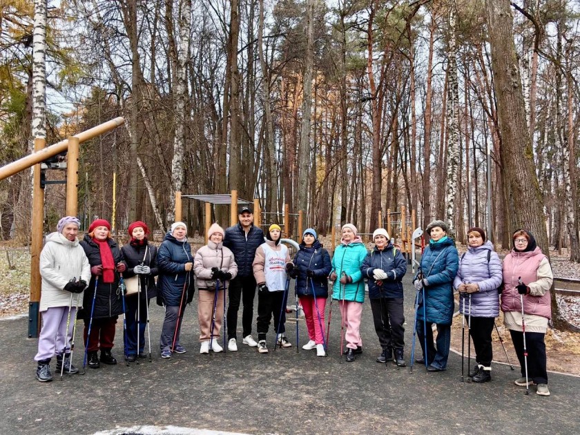 Партийцы встретились с участниками программы «Активное долголетие» в Нахабино 