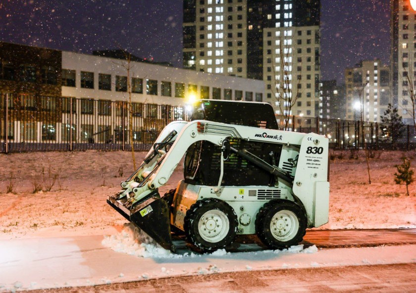 Коммунальные и дорожные службы городского округа Красногорск работают в режиме повышенной готовности, ликвидируя последствия снегопада 