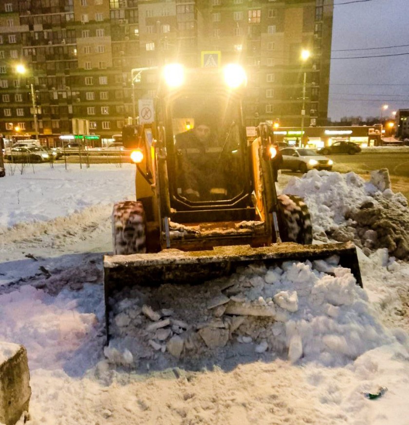 На территории городского округа Красногорск продолжается уборка снега