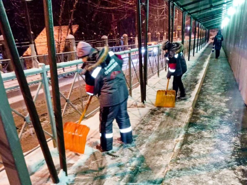 Зима в Красногорске выдалась снежной: городские службы ежедневно проводят уборку снега в круглосуточном режиме