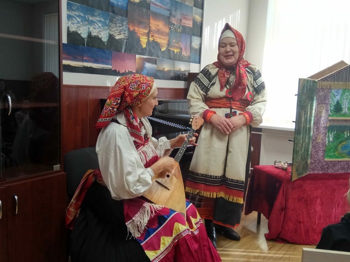 17 ноября в Доме культуры «Луч» прошло мероприятие, посвященное традиционным осенним народным праздникам «Кузьминки»