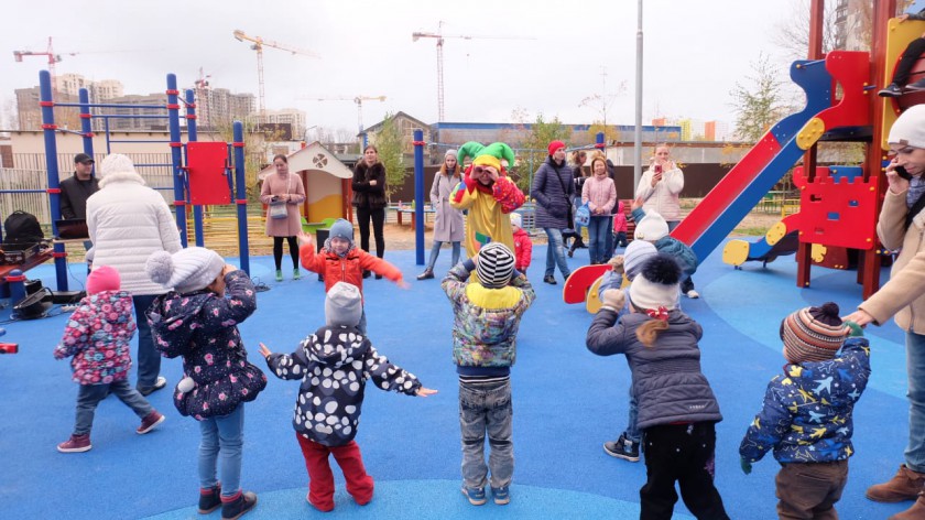 Губернаторскую детскую площадку открыли в Путилкове