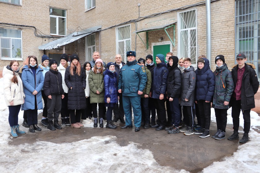 Школьники Красногорска посетили защитное сооружение