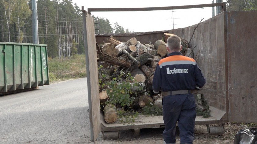 Свыше 75 кубометров мусора собрали на субботнике в ЖК «Лесобережный»