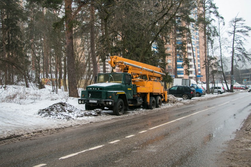 Запрет на парковку грузового транспорта введен в Красногорске